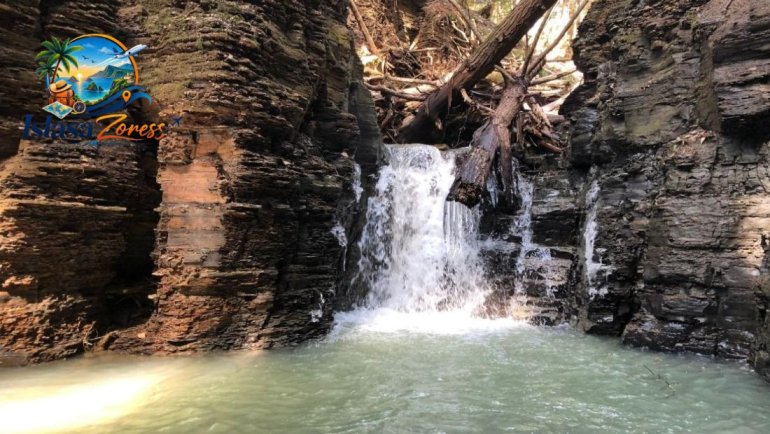 Hidden Falls