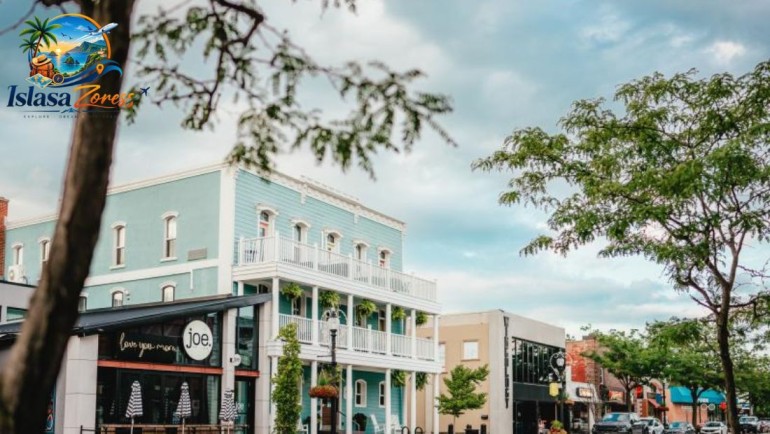 Wander Main Street